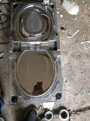 Maszyna do formowania wtryskowego z pokrywą toaletową z zimnym / gorącym kanałem
