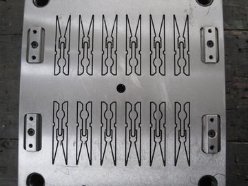 Multi Cavities Formy wtryskowe PEG Hanger Mold OEM ODM Service